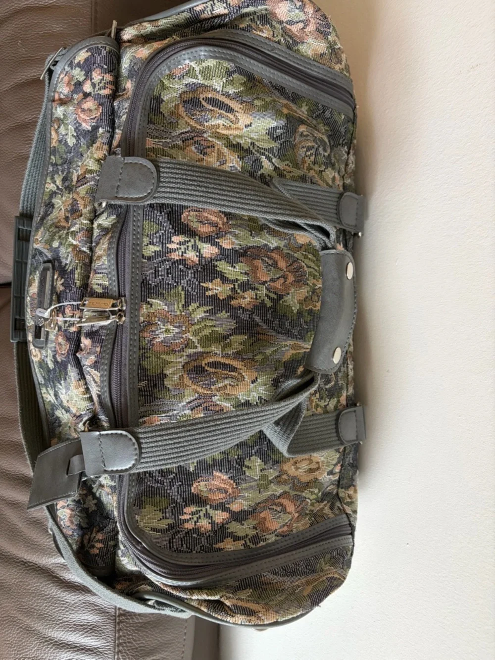 Oscar de la Renta Gray, Olive, Rust & Cream Floral Tapestry Weekender - Picture 4 of 14